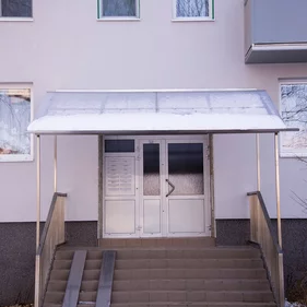 rekonštrukcia vchodu do domu